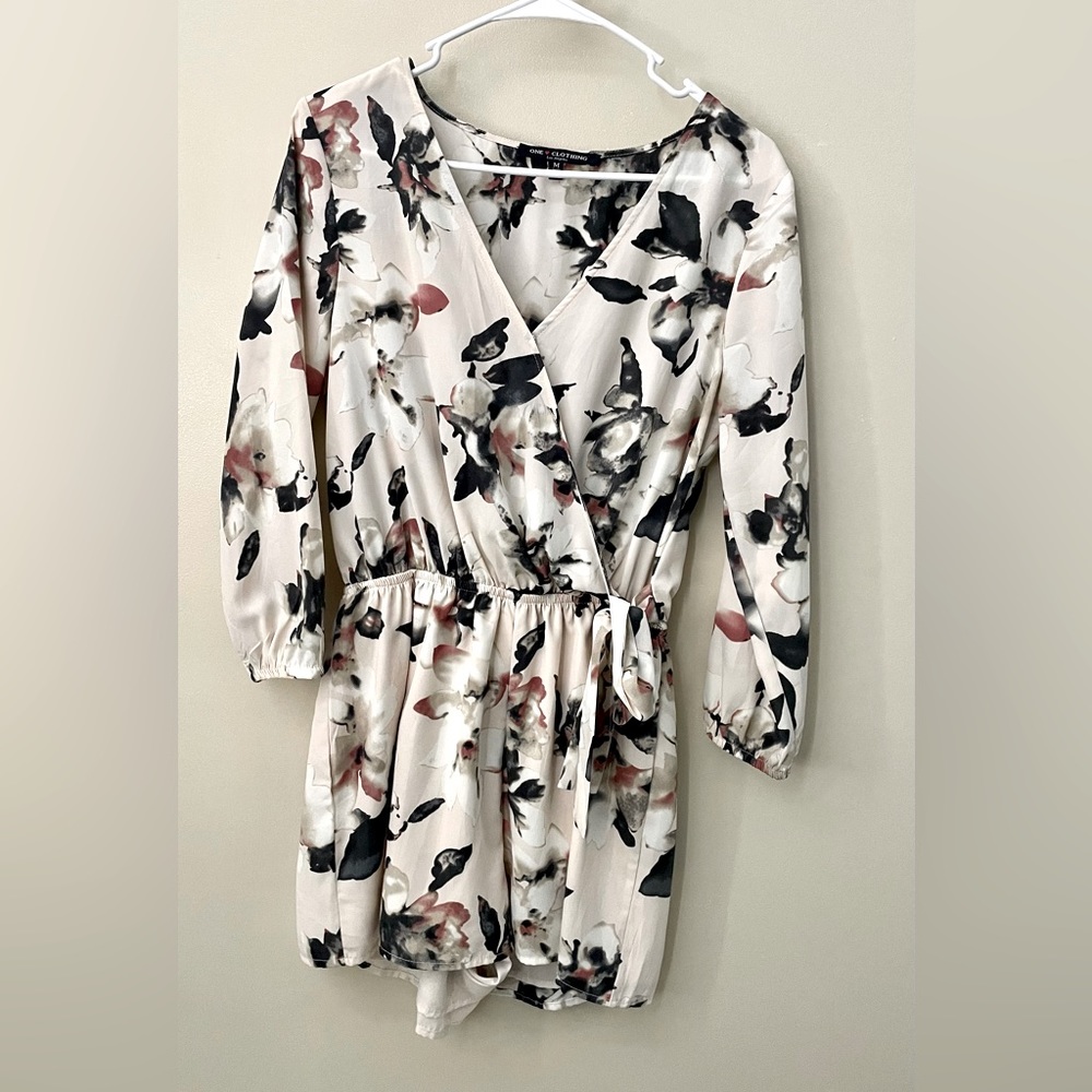 One love clothing size M romper